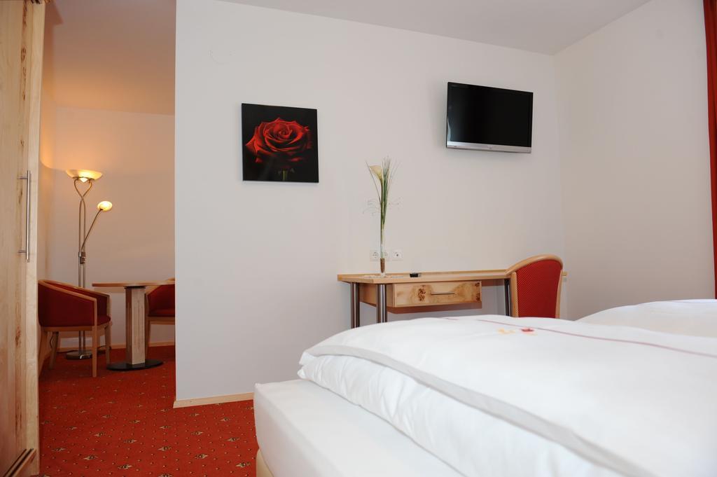 Hotel-Gasthof-Fleischerei - Zur Alten Post Schwanberg Exteriör bild