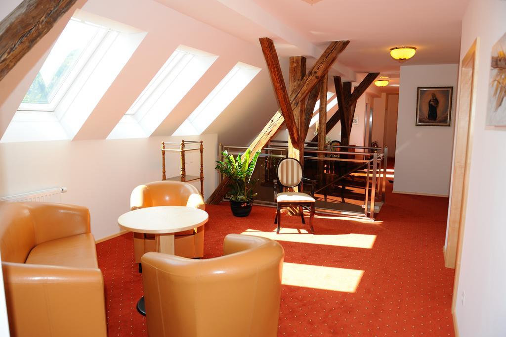 Hotel-Gasthof-Fleischerei - Zur Alten Post Schwanberg Exteriör bild